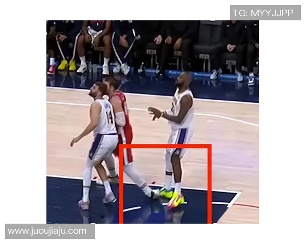 足球明星因脚踝碎骨折缺席赛季比赛球迷心痛不已期待早日复出