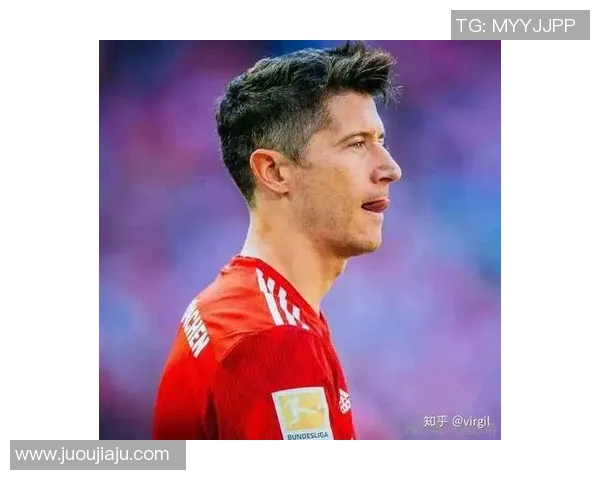 足球明星日常生活中的帅气头像男生展现个性与魅力的完美瞬间