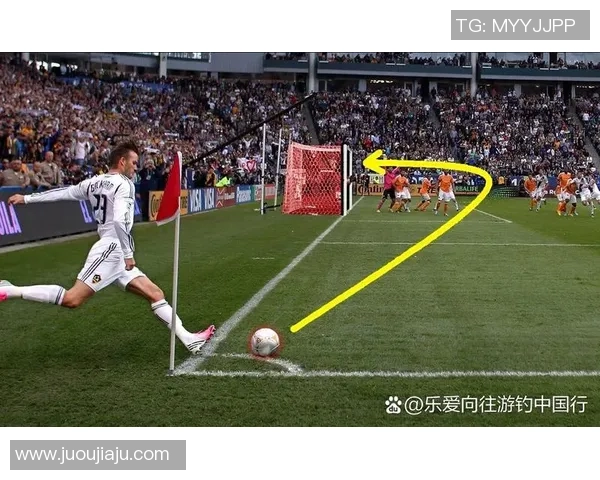 足球明星的私密瞬间曝光引发热议与争议的背后故事