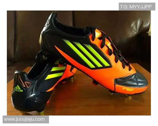 足球明星签名足球鞋的魅力与价值探秘让你了解明星背后的故事与品牌合作