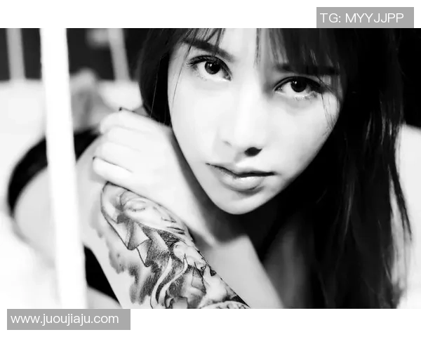 足球明星花臂肖像展现运动魅力与个性风采的艺术之旅